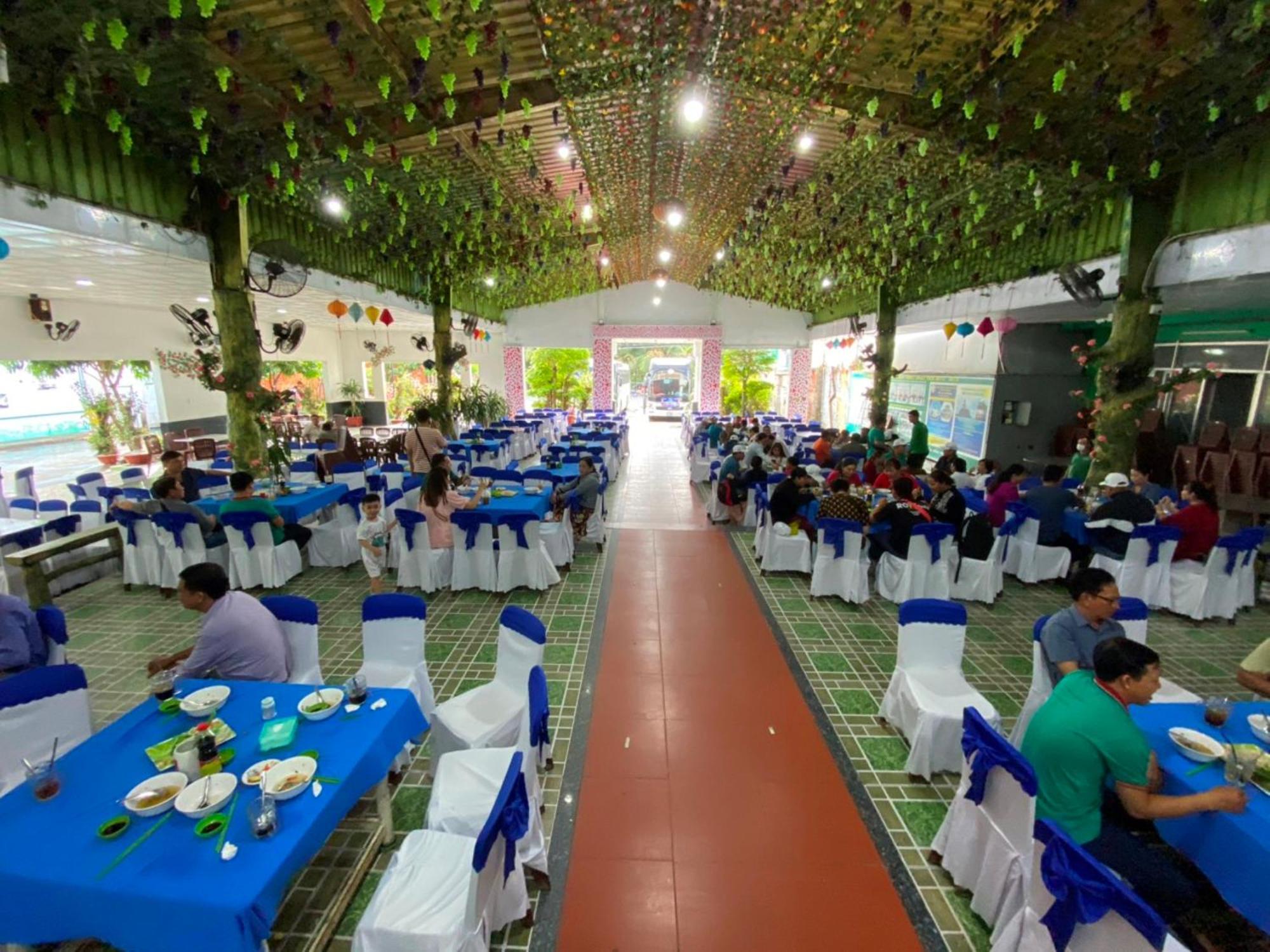 Khach San Ngoc Han Ap Vinh Phu エクステリア 写真